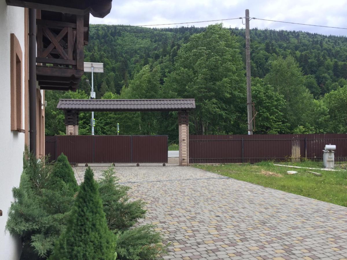 Карпатський Готель Олександрія Mykulychyn Buitenkant foto