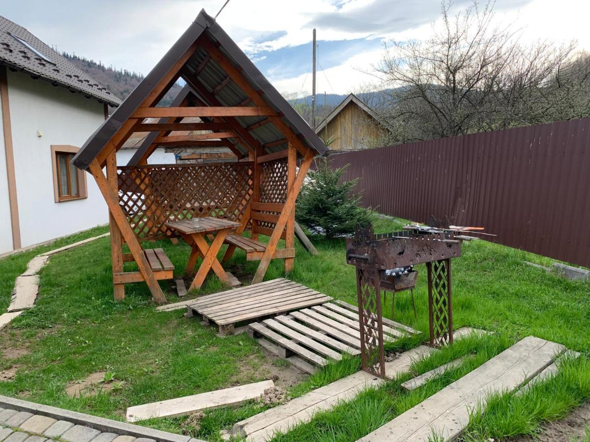 Карпатський Готель Олександрія Mykulychyn Buitenkant foto